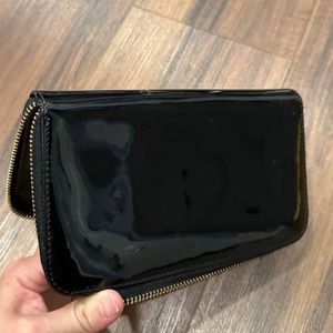 Women's Black Patent Leather Continental Wallet